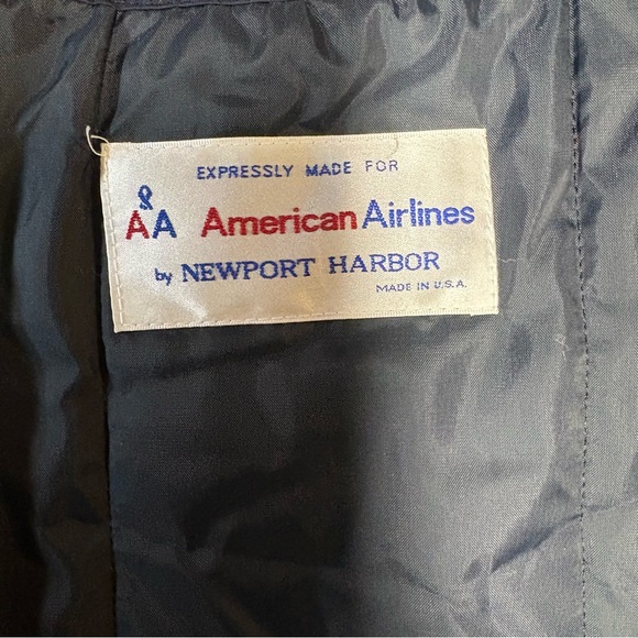 Newport Harbor trench coat for American Airlines. - Picture 14 of 16